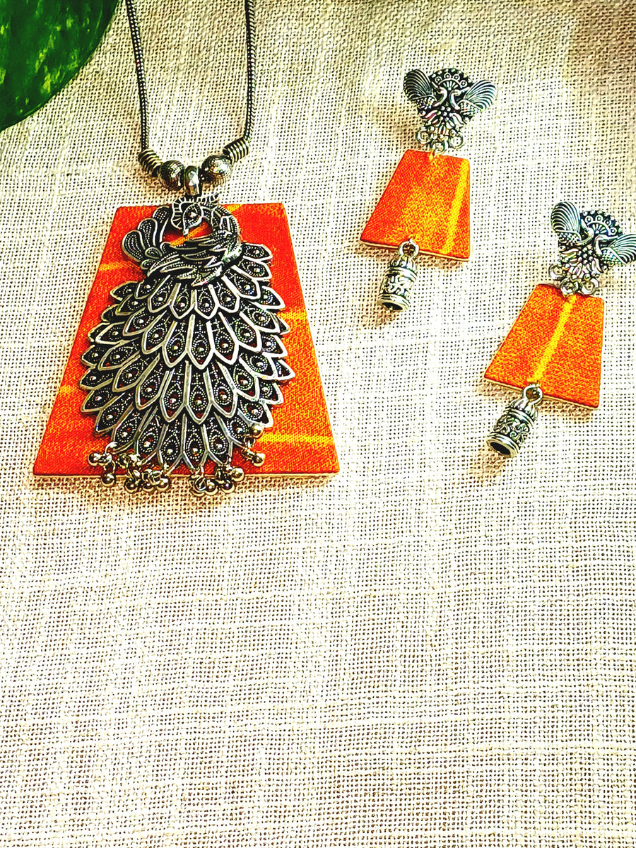 PEACOCK CHAIN PENDENT