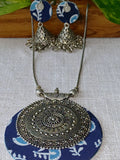Blue chain pendent