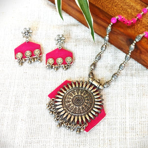 Sun style pendent
