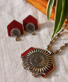 Sun style pendent set
