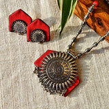 Sun style pendent set